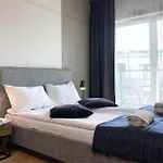 アパート Apartamenty-wroc Center By The Bridge