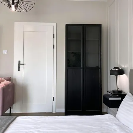 Апартаменти Apartamenty-wroc Center By The Bridge *