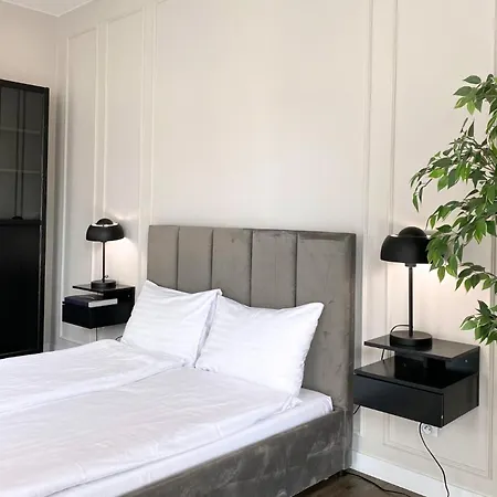 Апартаменти Apartamenty-wroc Center By The Bridge Вроцлав