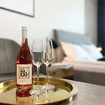 Lejlighed Apartamenty-wroc Center By The Bridge *