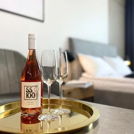 Apartment Apartamenty-wroc Center By The Bridge *